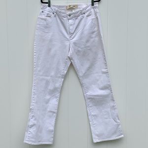 Gap Women’s 18R White Stretch Bootcut Jeans